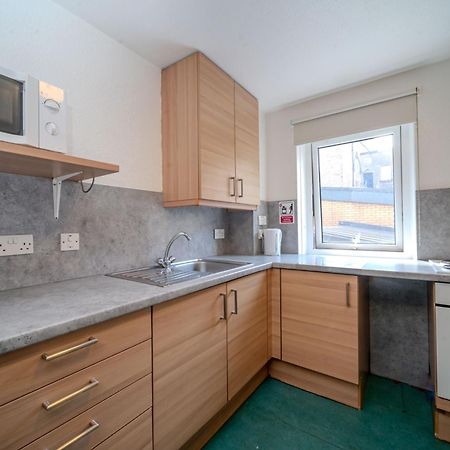 Joivy Budget 4,5 And 6 Bed Private Flats, In Historic Old Town (Adults Only) EDI Eksteriør billede