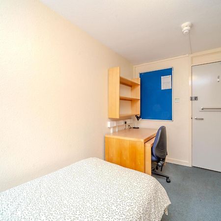 Joivy Budget 4,5 And 6 Bed Private Flats, In Historic Old Town (Adults Only) EDI Eksteriør billede