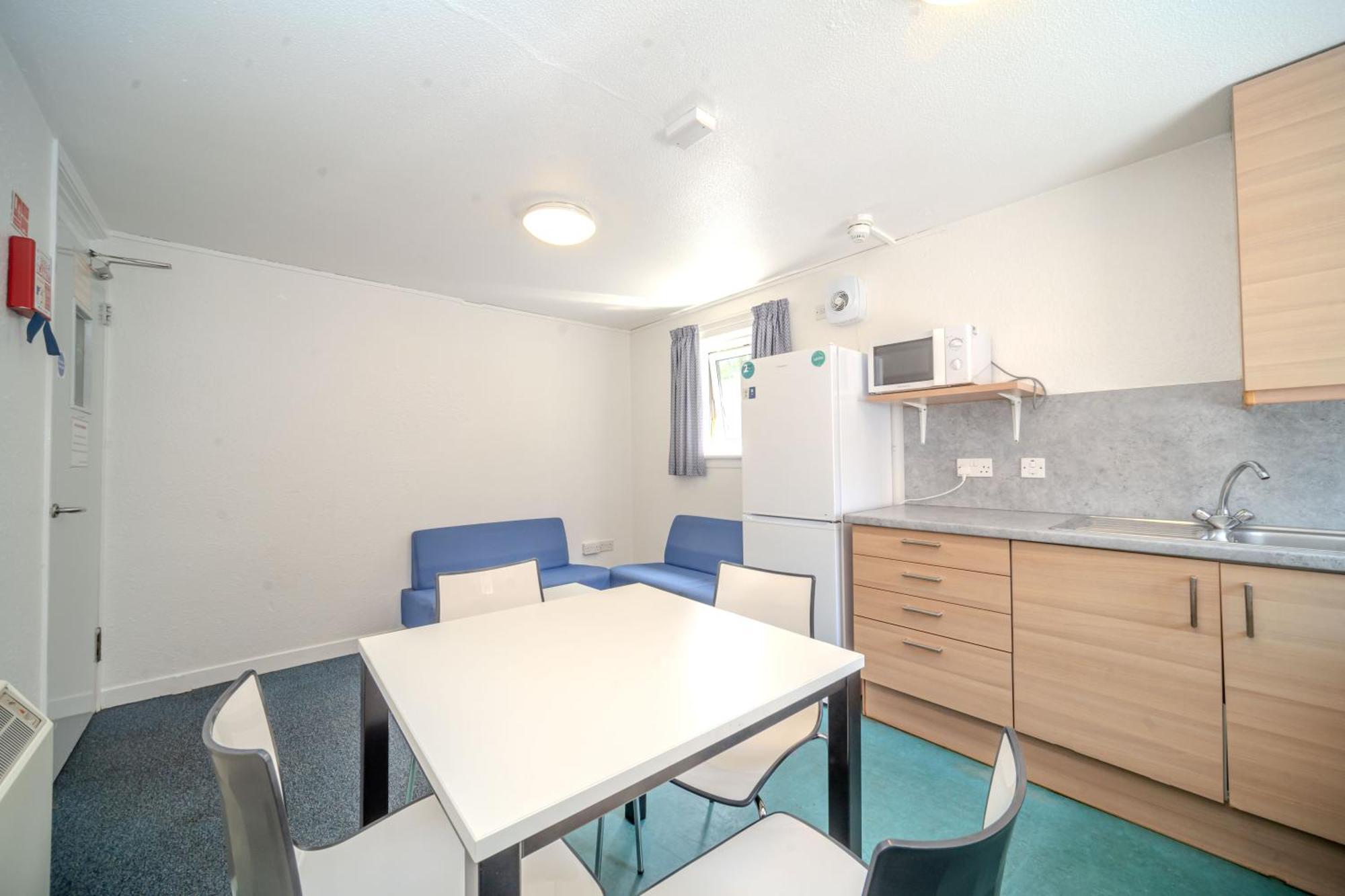 Joivy Budget 4,5 And 6 Bed Private Flats, In Historic Old Town (Adults Only) EDI Eksteriør billede